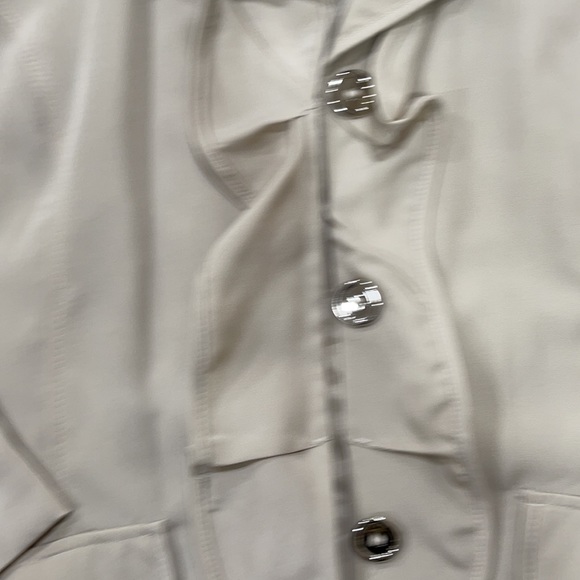 Woman’s Esprit blazer jacket or trench coat - Picture 3 of 4